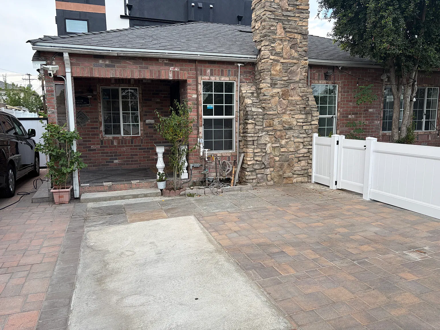 11558 Gilmore St — Photo 2