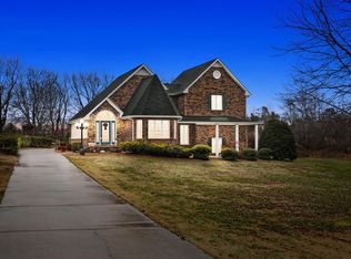 839 Salem Rd, Clarksville, TN 37040