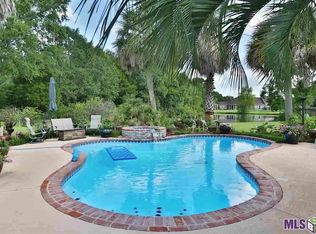 38154 W Lakeview Dr, Prairieville, LA 70769