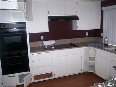 3rd image of 3129 Cambridge Ct