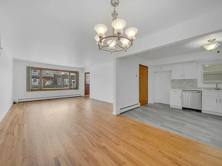 122 Graham St #3 — Photo 4