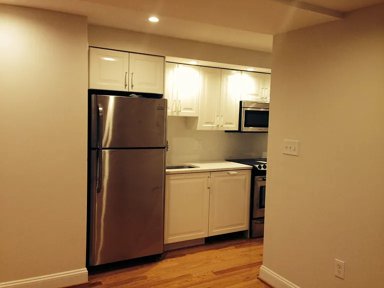 1447 E Capitol St #B — Photo 4