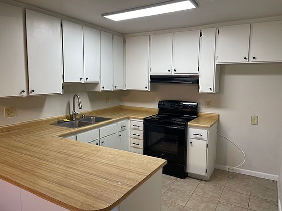 2nd image of 4016 Tresler Ave