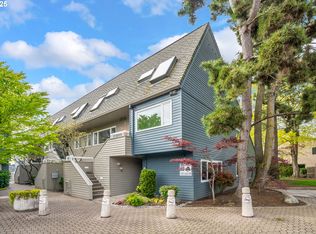 198 N Hayden Bay Dr, Portland, OR 97217