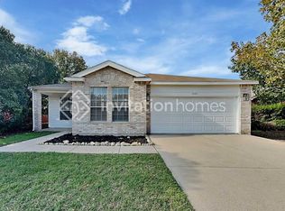1060 Pullman Dr, Saginaw, TX 76131