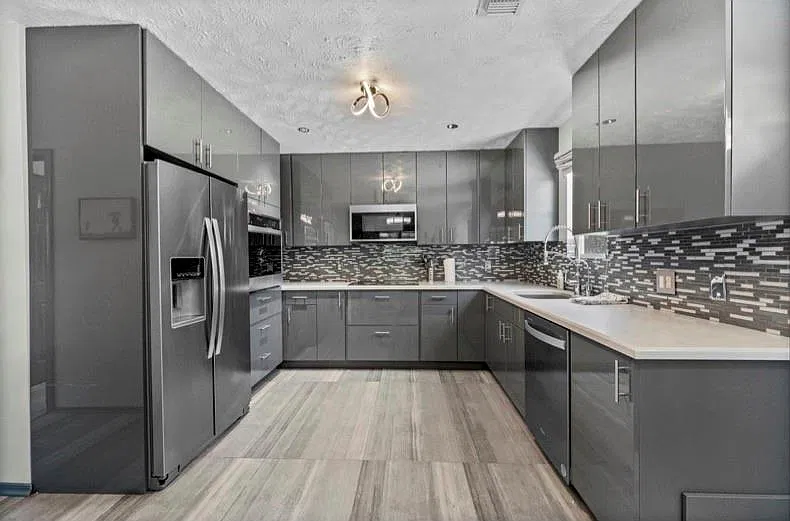 4 bed, 3.0 bath, 2378 sqft, $3,665 — Photo 4