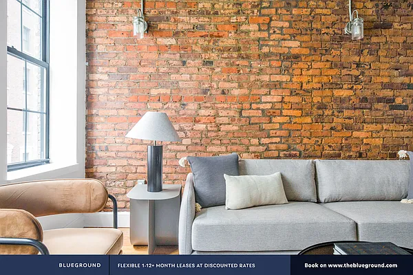 Rented by The Blueground | media 4