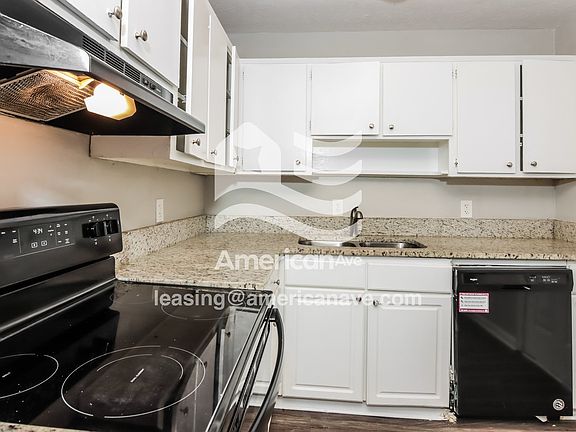 524791_005_kitchen_13902437.jpg