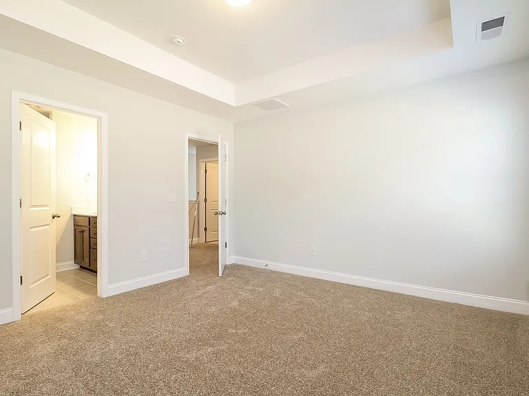 135 Renwood Rd — Photo 9