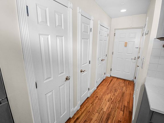 4th image of 1240 Bedford Ave APT 3E