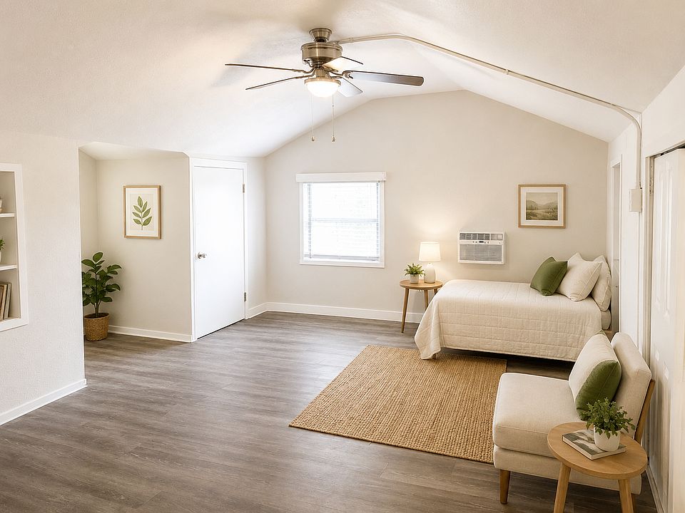 1st image of 1405 Moore St #5
