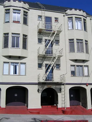 1757 Oxford St Photo 1