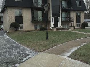 1331 Willow Ct APT 4, Schererville, IN 46375