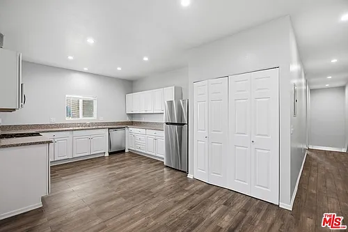 171 E 35th St #173-1/2 Photo 1