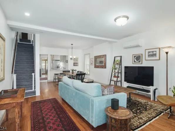 270 N Union St, Lambertville City, NJ 08530