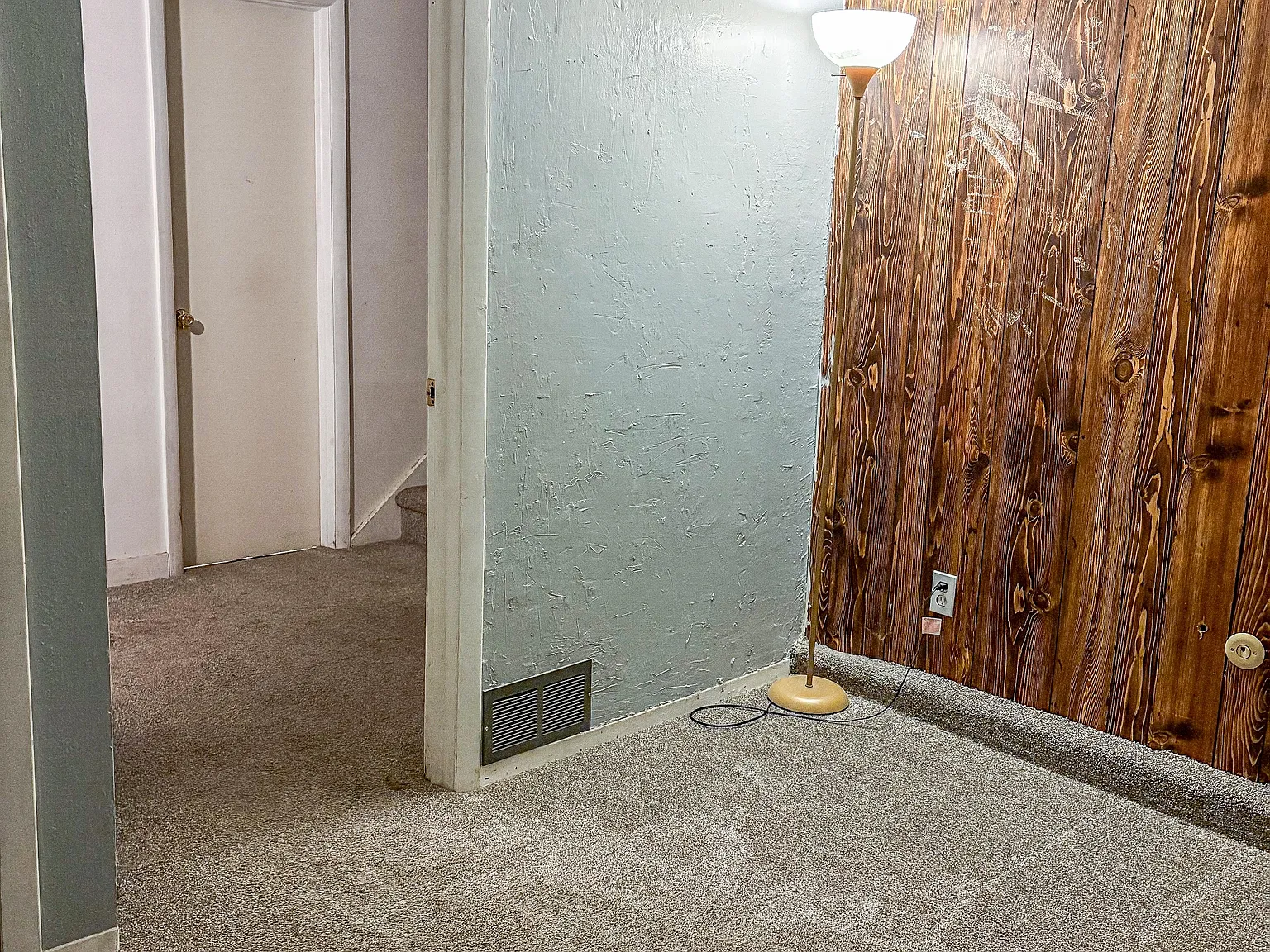 2619 Weir Avenue - E — Photo 4