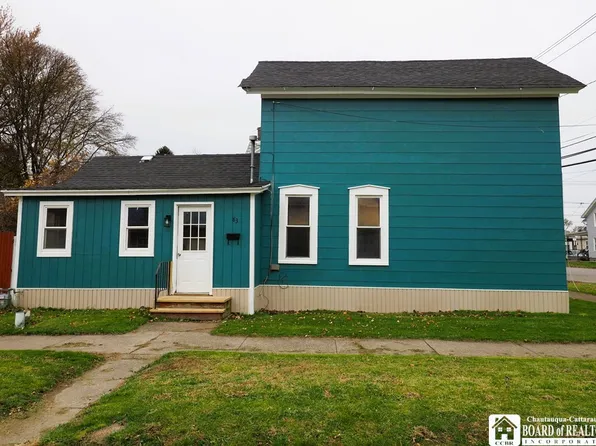 83 W 2nd St, Dunkirk, NY 14048