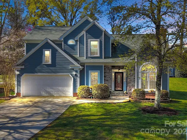 12743 Netherhall Dr, Charlotte, NC 28269