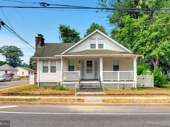 234 Pine St, Mount Holly, NJ 08060