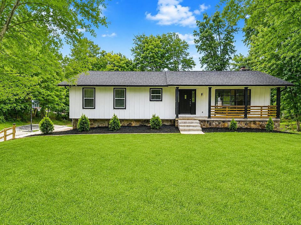 1st image of 1922 Preswood Dr