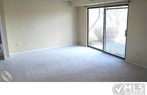 Living Rm with Doorwall