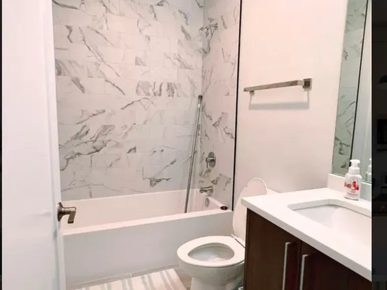 5019 N Clark St #2N — Photo 8