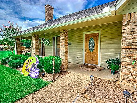 2nd image of 103 Lakewood Point Dr