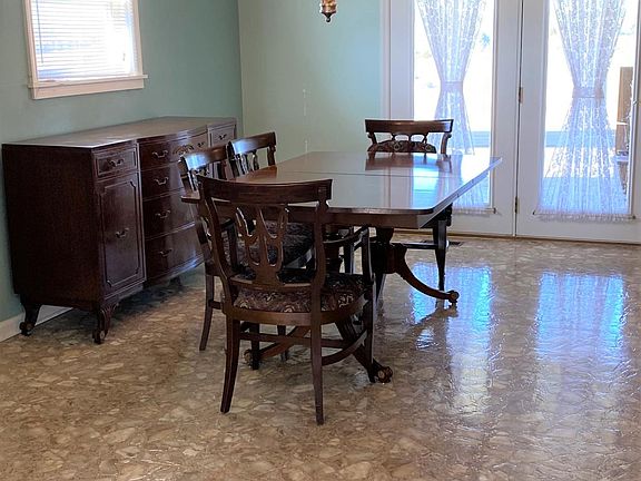 4th image of 125 Bluebonnet Ln