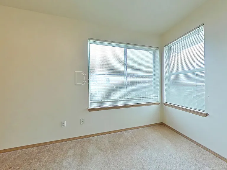 2960 NW Tyler Ave #301 — Photo 7