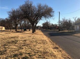 416 S State Ave, Elk City, OK 73644