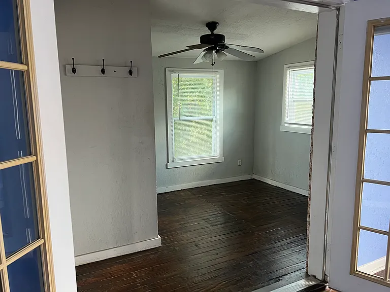 4616 Junius St — Photo 25