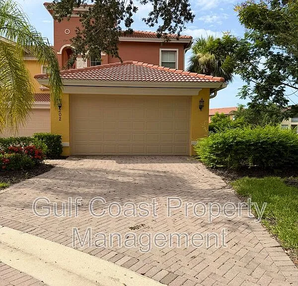 7060 San Lorenzo Ct #202 — Photo 2