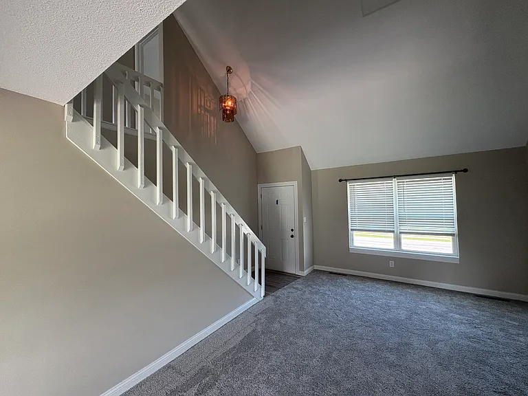 609 Spring Ridge Rd #B — Photo 8