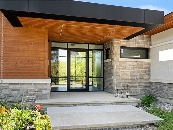 4th image of 164 Hume Rd