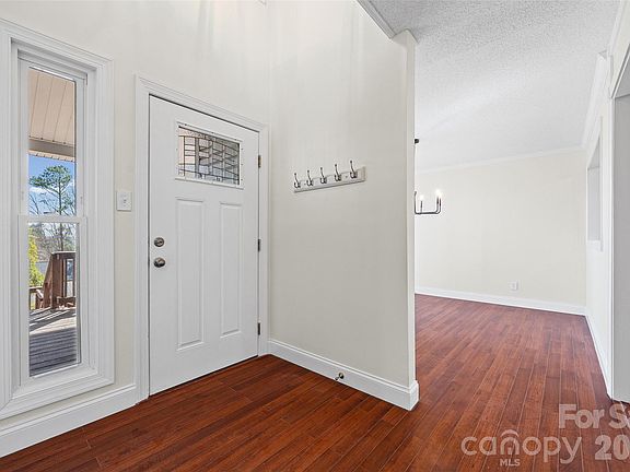 4th image of 16149 Haroa Ct
