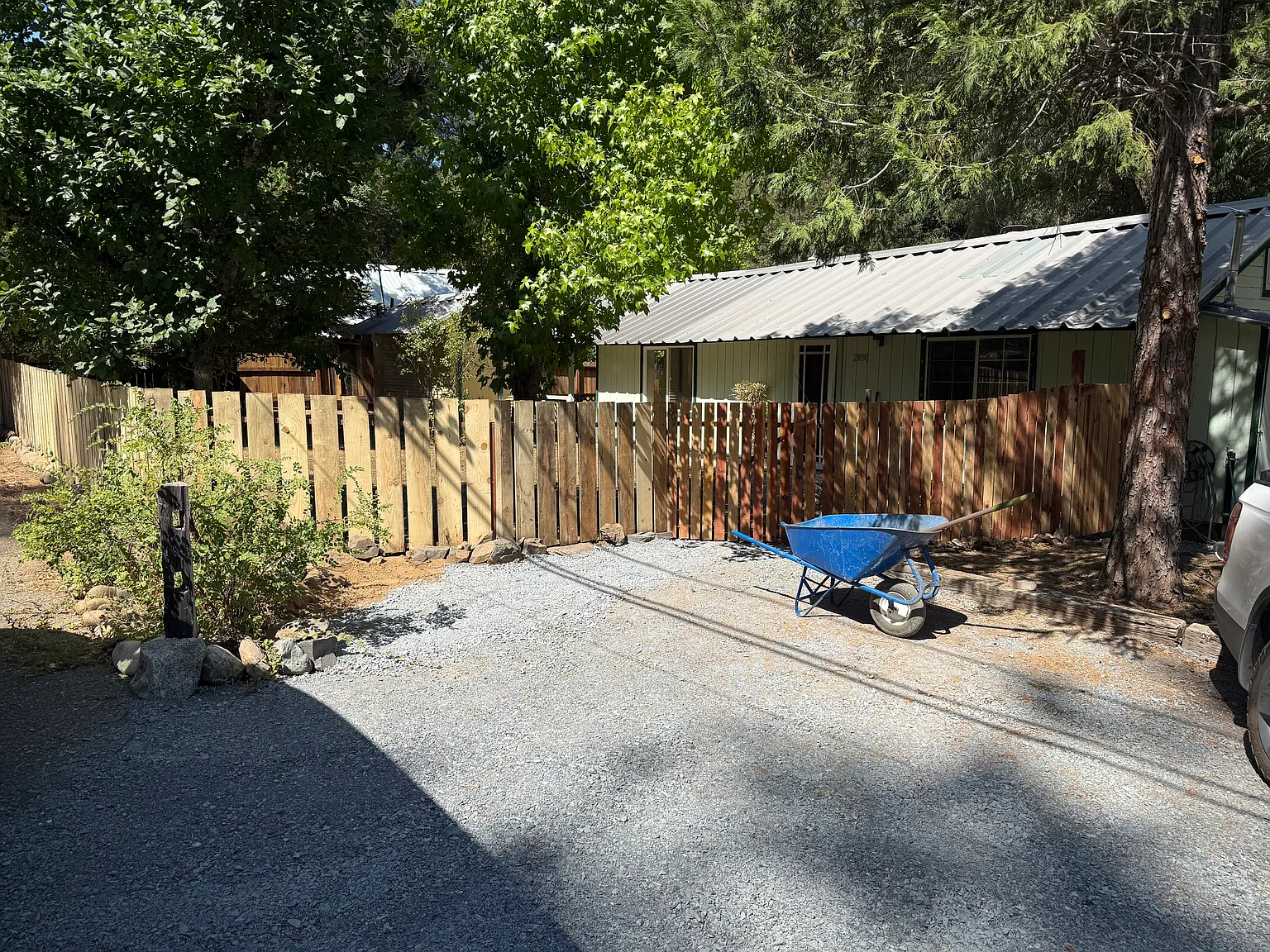 2 bed, 1.5 bath, 1000 sqft, $2,250 — Photo 2