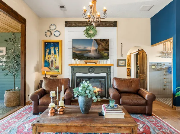 6358 Roadrunner Loop NE, Rio Rancho, NM 87144