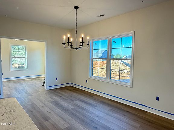 5th image of 3055 Sawgrass Dr