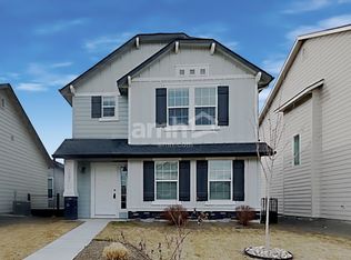157 S Riggs Spring Ave, Meridian, ID 83642