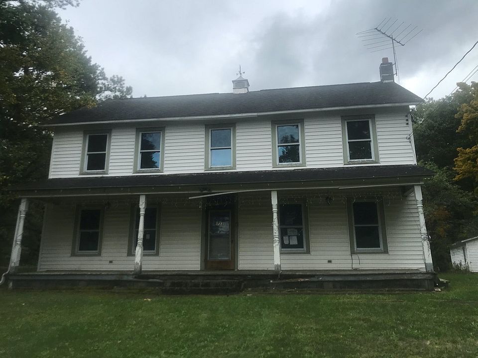 1st image of 733 Mountain Ave