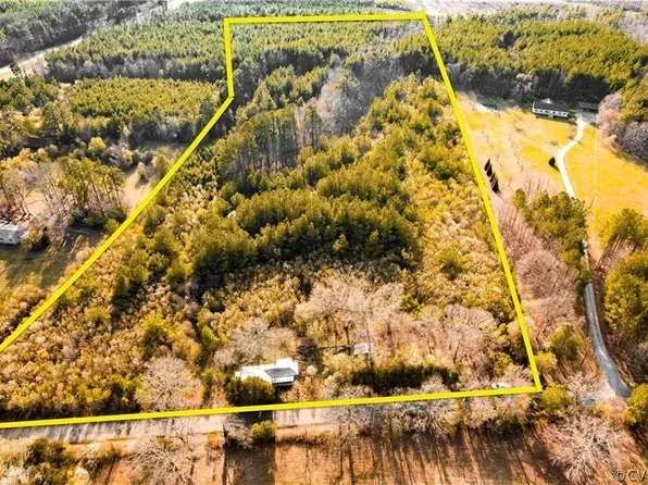 9016 Hobbs Mill Rd #3, Wilsons, VA 23894