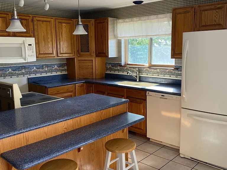 4800 Airway Dr NE — Photo 15