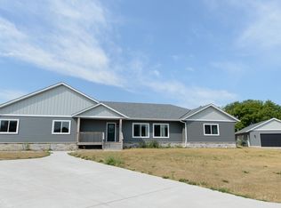 125 Prairie View Ln, Royalton, MN 56373
