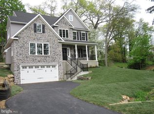 22 Oakland Rd, Broomall, PA 19008