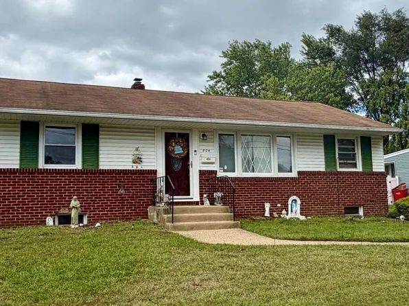 804 Burbank Dr, Somerdale, NJ 08083
