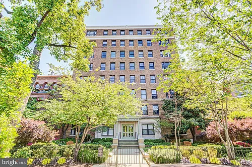 1915 16th St NW #701 Photo 1
