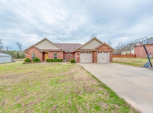 2015 Ball Hill Rd, Russellville, AR 72802