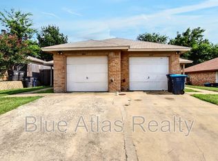 6859 S Creek Dr, Fort Worth, TX 76133