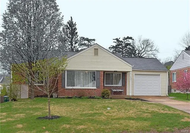 1437 Selma Ave photo 1