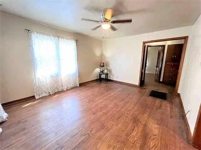2 bed, 1288 sqft, $925 — Photo 3